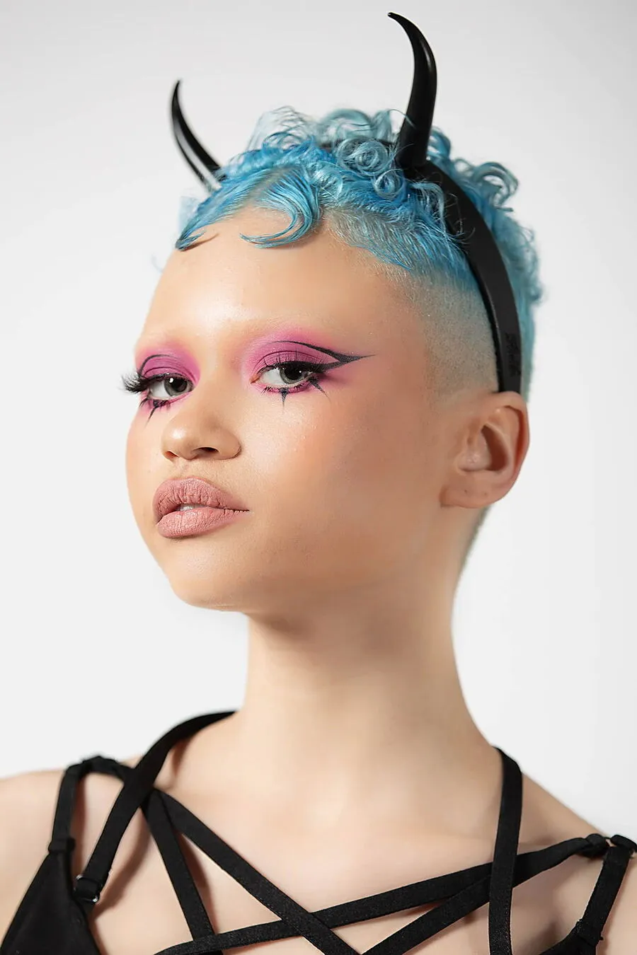 Serre-tête KILLSTAR 'Cornes Du Diable' – Image 2