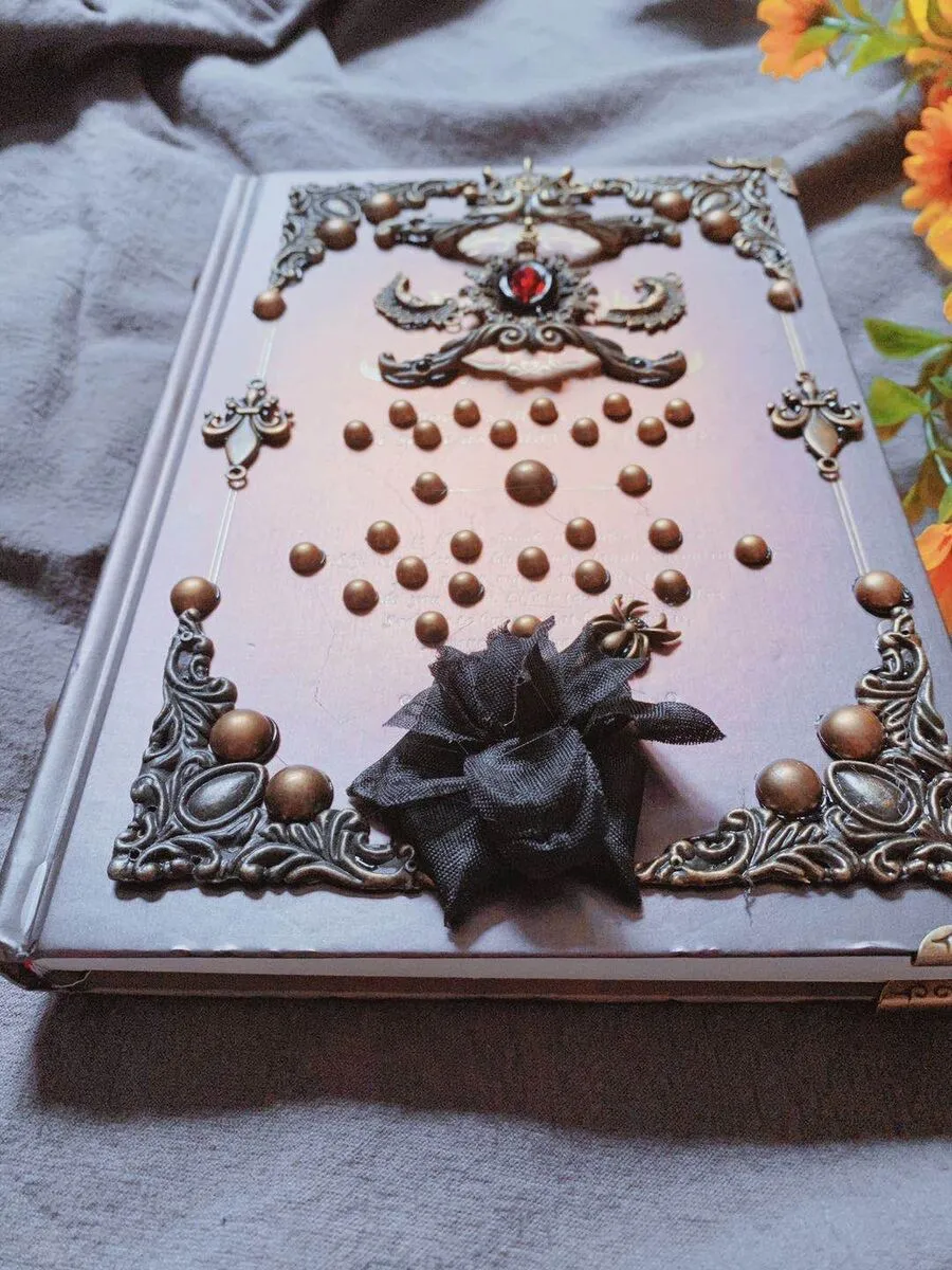 DISCOBOLE Journal Intime Gothique 'Mithe' â Image 3