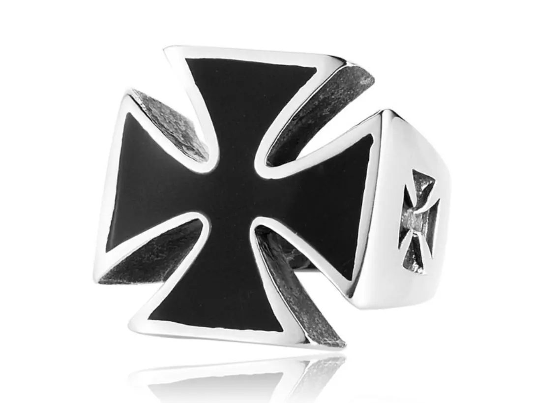 DISCOBOLE Bague Gothique 'black Iron Cross'